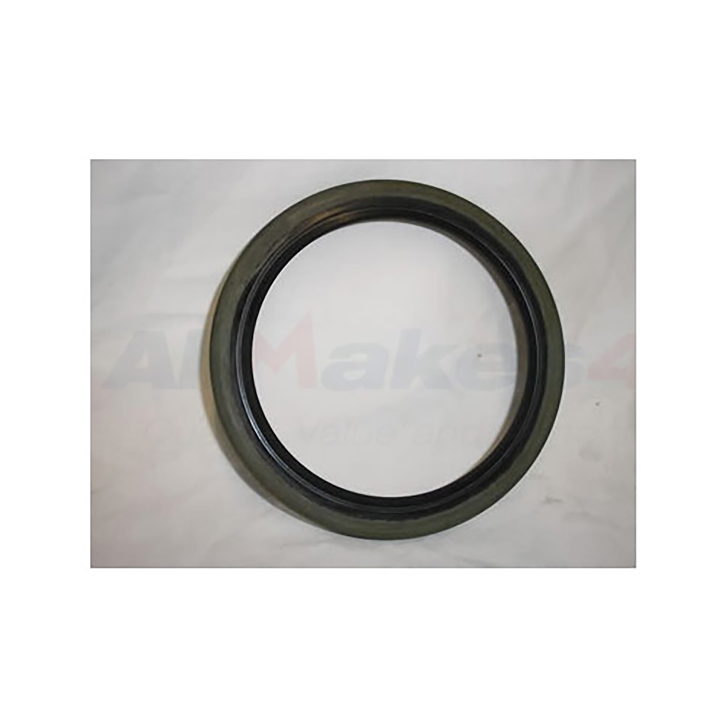 Image of Oil Seal Swivel Pin/Clutch Seal Housing (571890OEM)