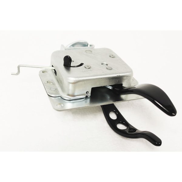 Image of Safari Rear End Door Handle and Latch Assembly (LR031337AM)