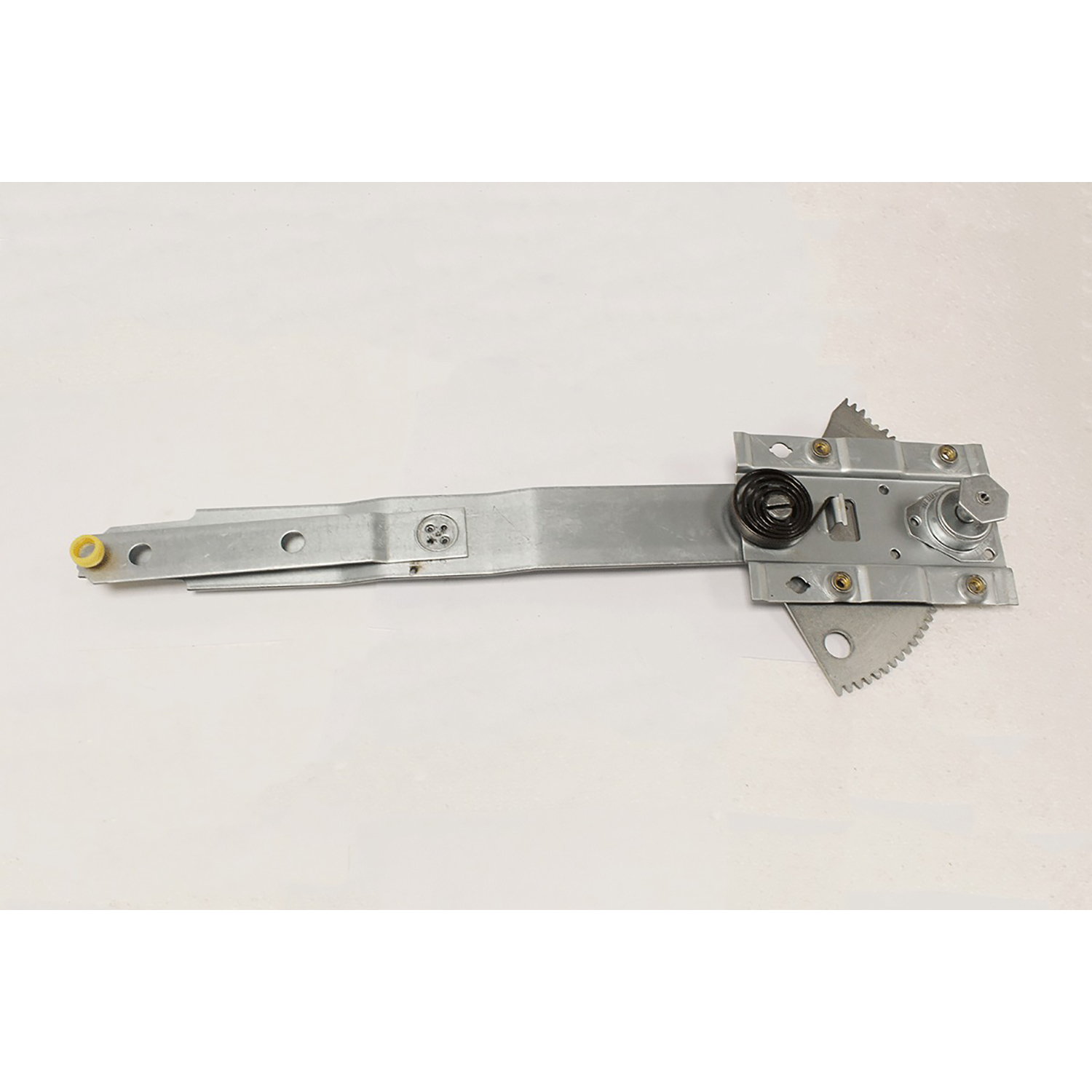 Image of Window Regulator Manual Windows (right hand front) (MUC3024AM)
