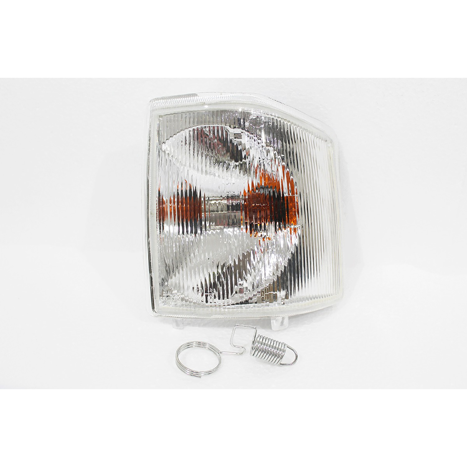 Image of Indicator Assembly (LH front) CLEAR LENS (XBD100770AMC)