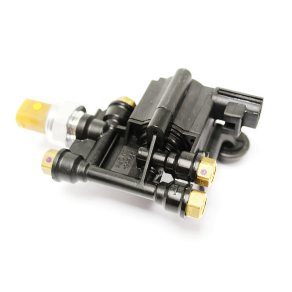 Image of Air Suspension Levelling Valve (RVH500070AM)